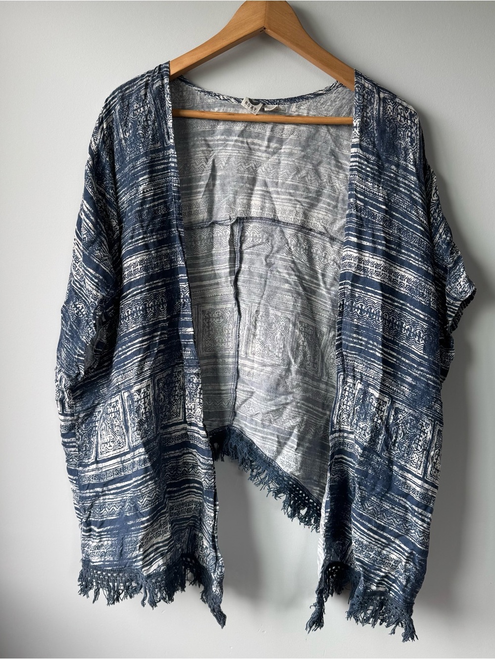 (OS) Roxy Blue and White Patterned Fringe Kimono